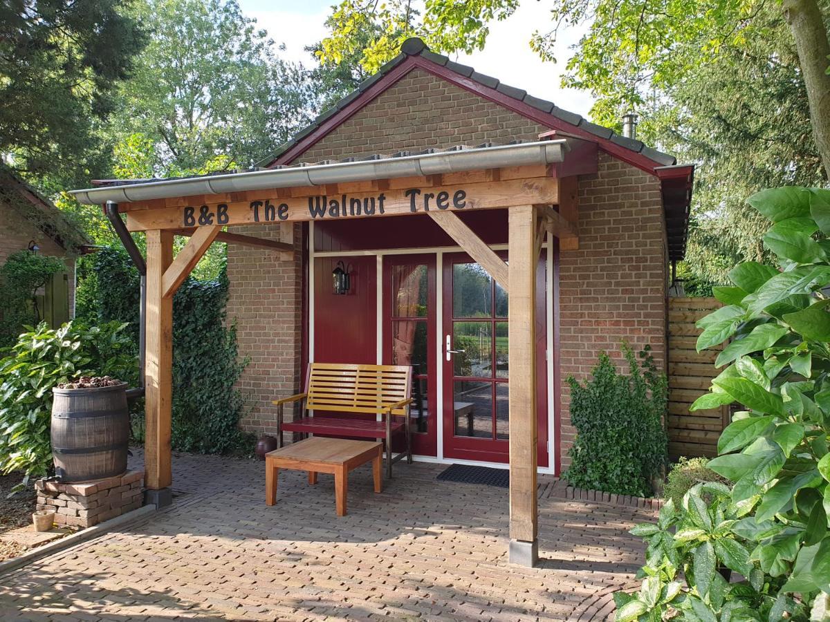 The Walnut Tree Bed and Breakfast Hellevoetsluis Εξωτερικό φωτογραφία
