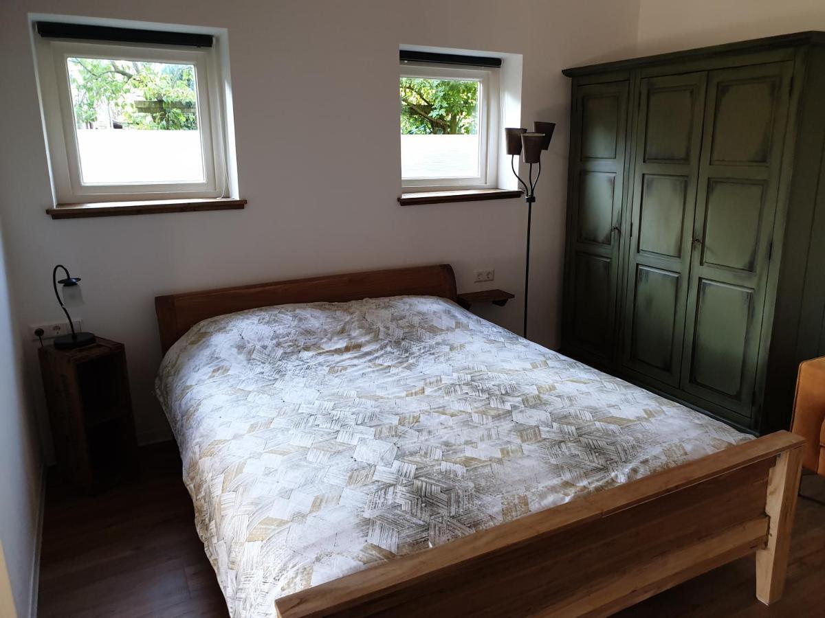The Walnut Tree Bed and Breakfast Hellevoetsluis Εξωτερικό φωτογραφία