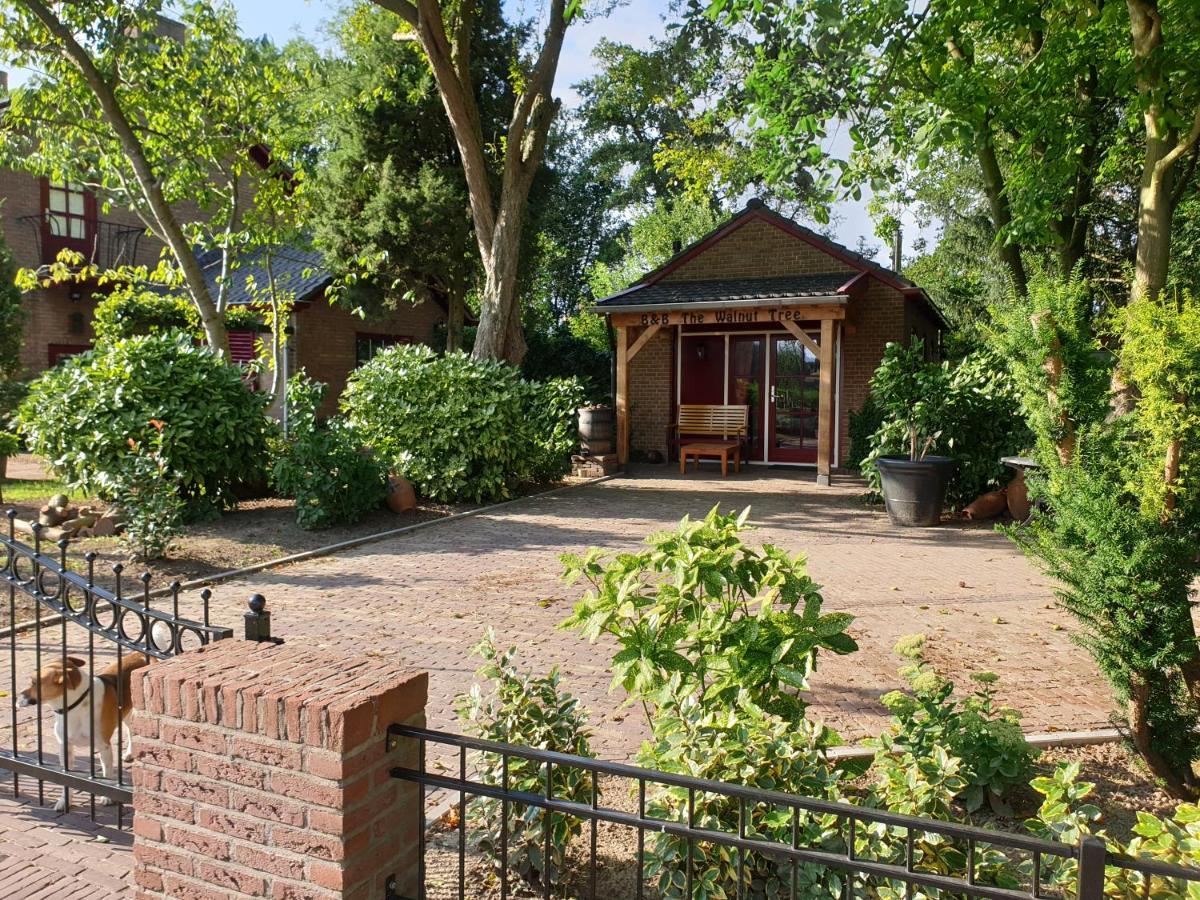 The Walnut Tree Bed and Breakfast Hellevoetsluis Εξωτερικό φωτογραφία